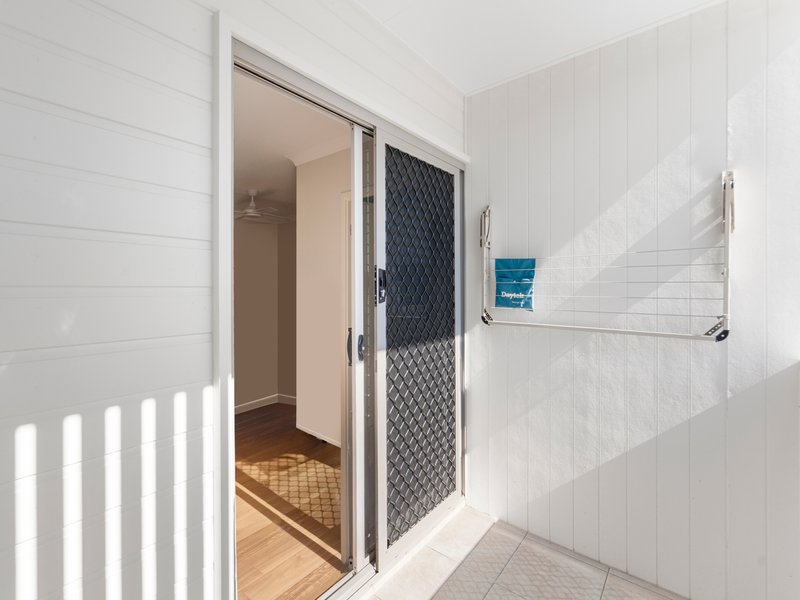 Photo - 4 Ngoro Road, Slacks Creek QLD 4127 - Image 21