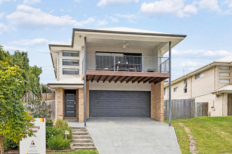 Photo - 4 Nightshade Crescent, Pimpama QLD 4209 - Image 2
