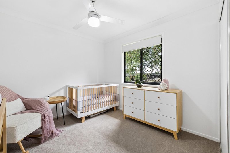 Photo - 4 Nightshade Crescent, Pimpama QLD 4209 - Image 16