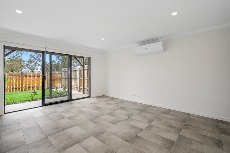 Photo - 4 Nilgiri Lane, South Morang VIC 3752 - Image 4