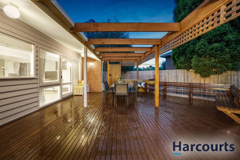 Photo - 4 Nina Place, Wantirna VIC 3152 - Image 11