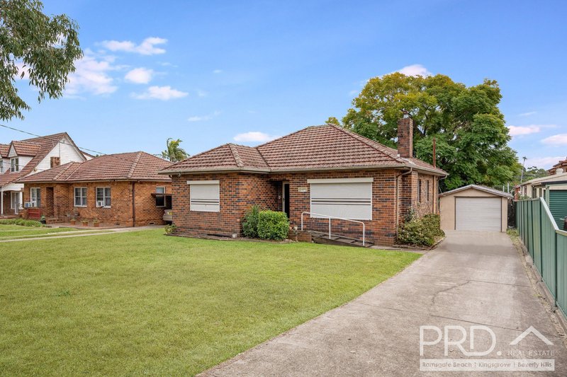 Photo - 4 Nirimba Avenue, Narwee NSW 2209 - Image 2