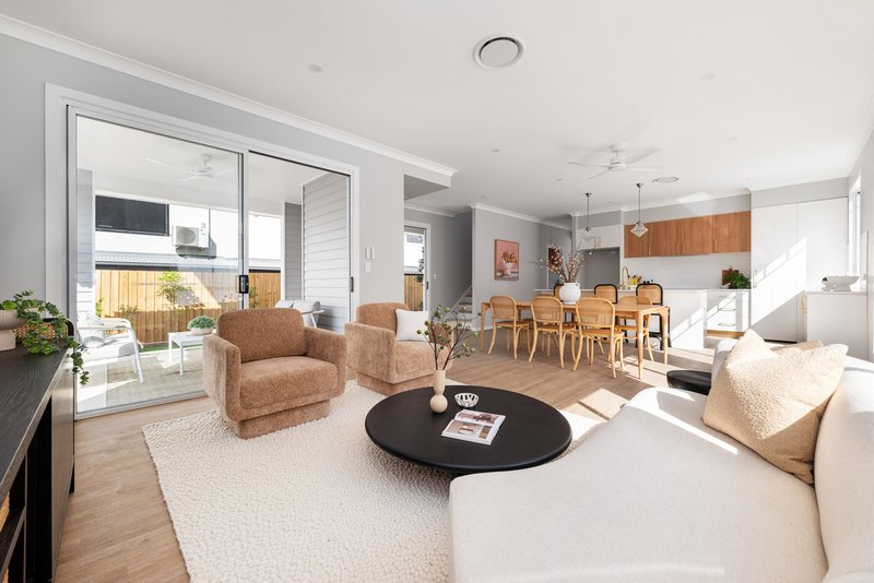 Photo - 4 Noel Street, Mount Gravatt QLD 4122 - Image 2