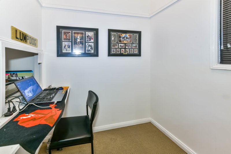 Photo - 4 Noonamena Street, Tahmoor NSW 2573 - Image 12