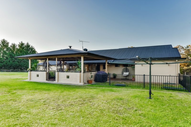 Photo - 4 Noonamena Street, Tahmoor NSW 2573 - Image 17