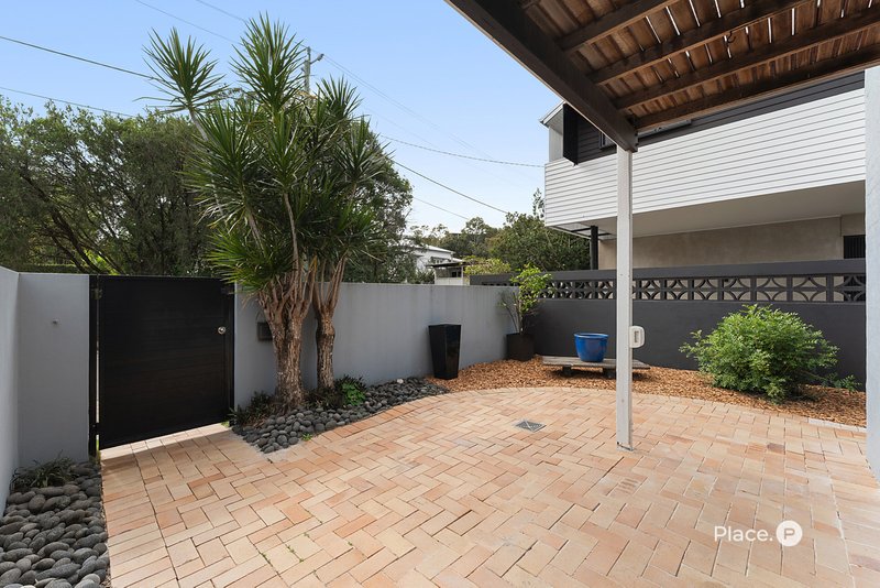 Photo - 4 Nora Street, Bulimba QLD 4171 - Image 7