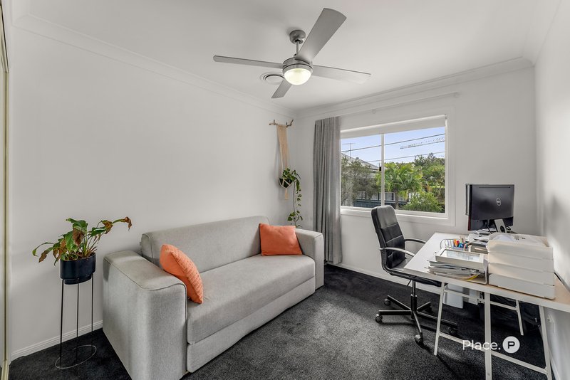 Photo - 4 Nora Street, Bulimba QLD 4171 - Image 14
