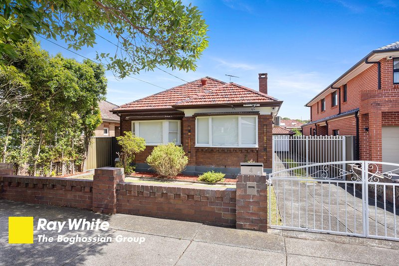 4 Norfolk Avenue, Beverly Hills NSW 2209