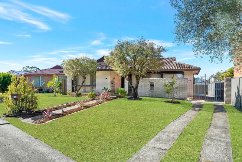 Photo - 4 Norseman Close, Green Valley NSW 2168 - Image 3