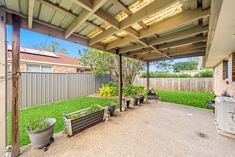 Photo - 4 Noumea Place, Forest Lake QLD 4078 - Image 11