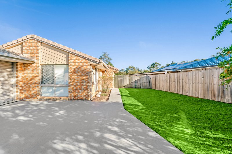 Photo - 4 Noumea Place, Forest Lake QLD 4078 - Image 16