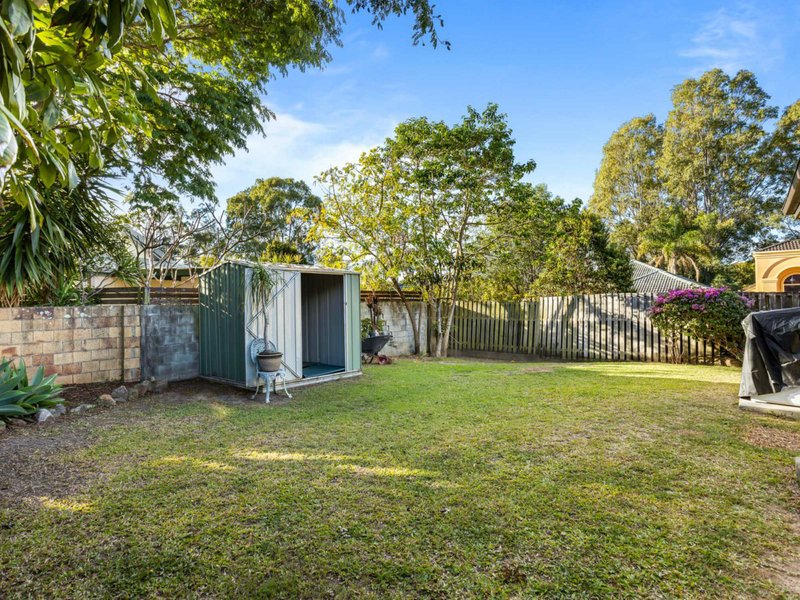 Photo - 4 Novar Court, Robina QLD 4226 - Image 13