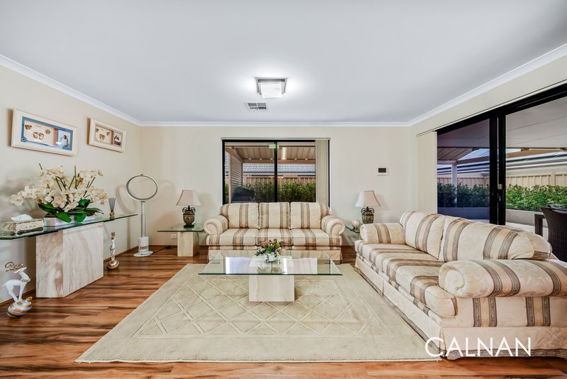 Photo - 4 Nutmeg Place, Wattle Grove WA 6107 - Image 3