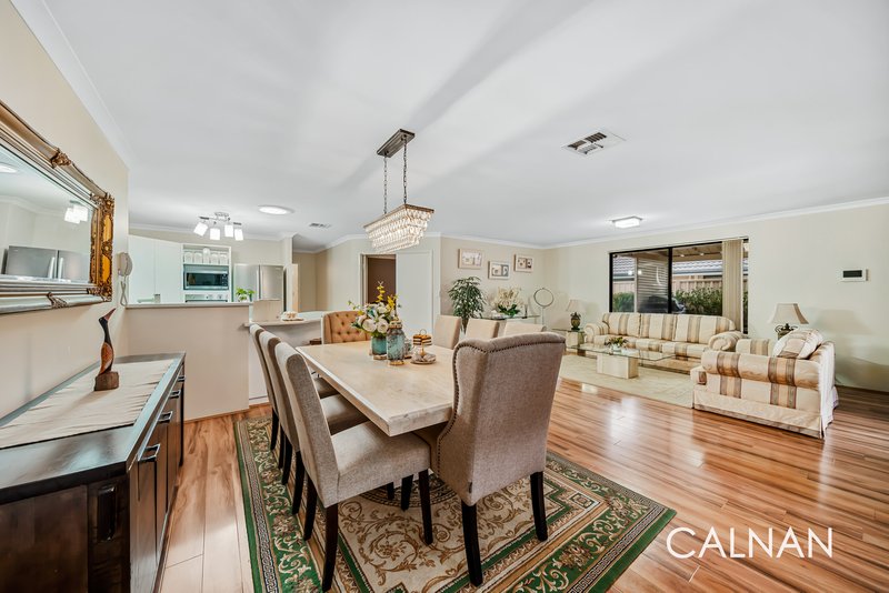 Photo - 4 Nutmeg Place, Wattle Grove WA 6107 - Image 12