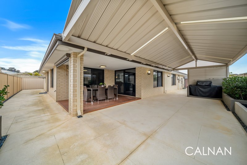 Photo - 4 Nutmeg Place, Wattle Grove WA 6107 - Image 14