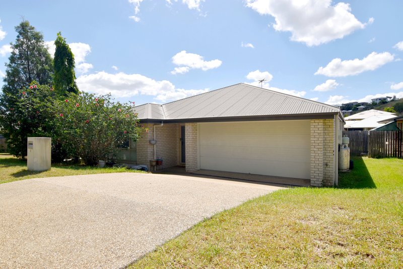 4 Oakdale Place, Kirkwood QLD 4680