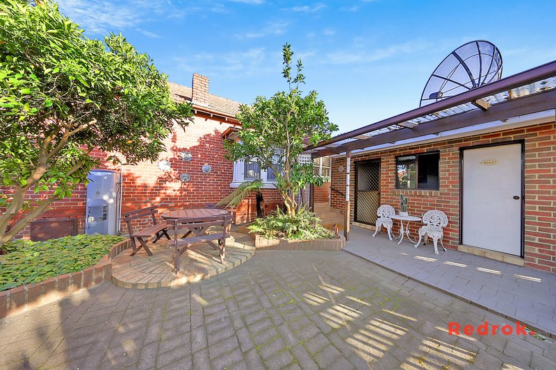 Photo - 4 Oakhill Avenue, Reservoir VIC 3073 - Image 14