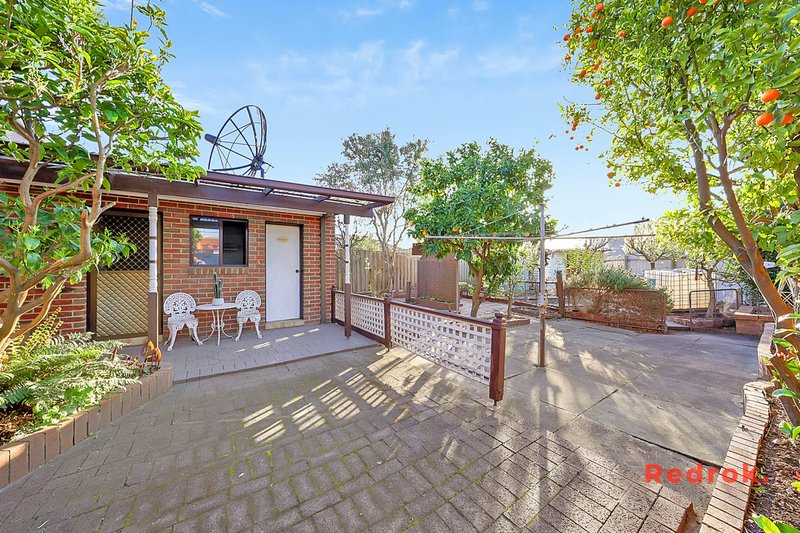 Photo - 4 Oakhill Avenue, Reservoir VIC 3073 - Image 15