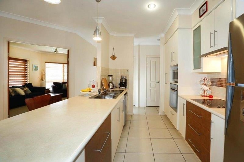 Photo - 4 Oakmont Close, Kirwan QLD 4817 - Image 6