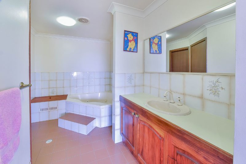 Photo - 4 Oates Place, Leumeah NSW 2560 - Image 8