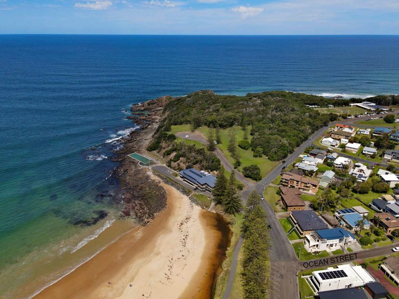 Photo - 4 Ocean Street, Black Head NSW 2430 - Image 1