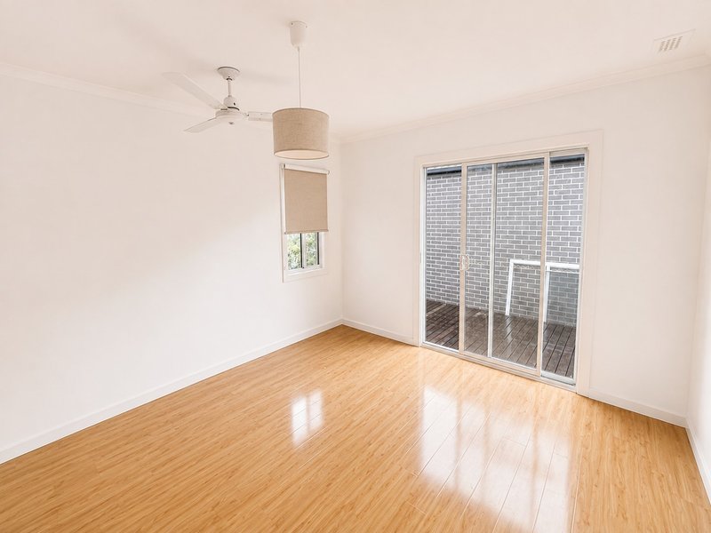 Photo - 4 Oleander Street, Doveton VIC 3177 - Image 5