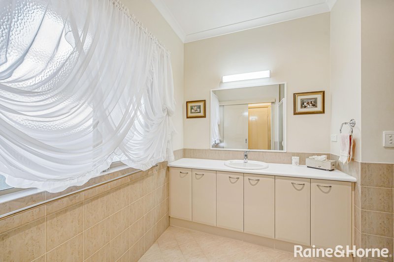 Photo - 4 Olsen Grove, South Bunbury WA 6230 - Image 21