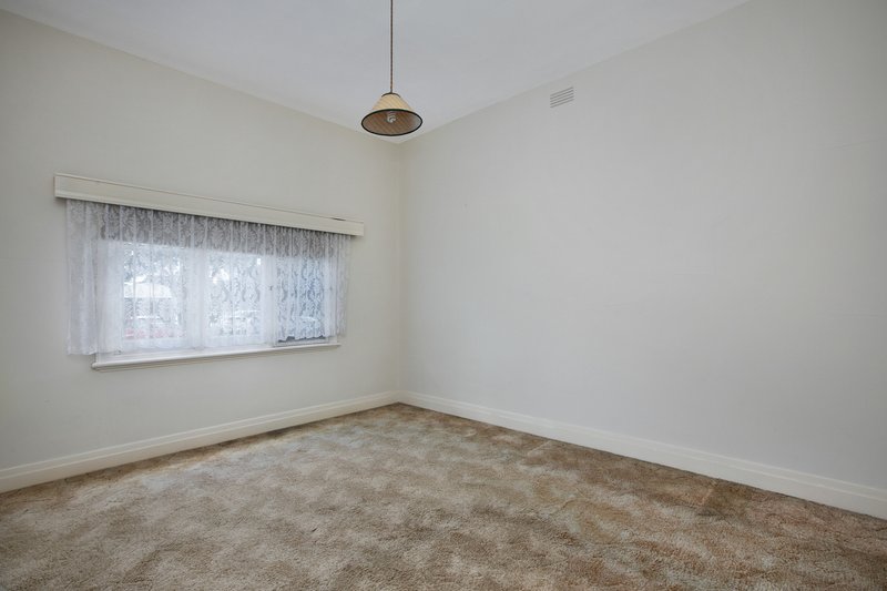 Photo - 4 Olver Street, Preston VIC 3072 - Image 6