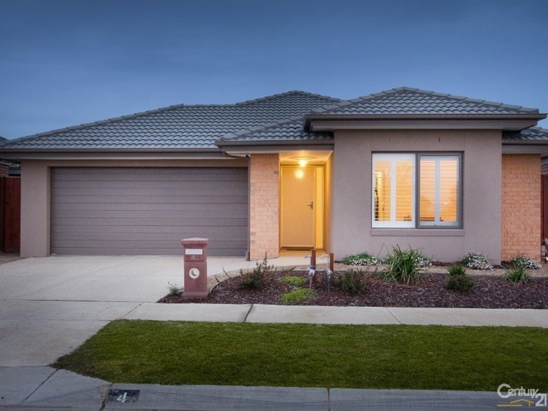 4 Onyx Crescent, Officer VIC 3809