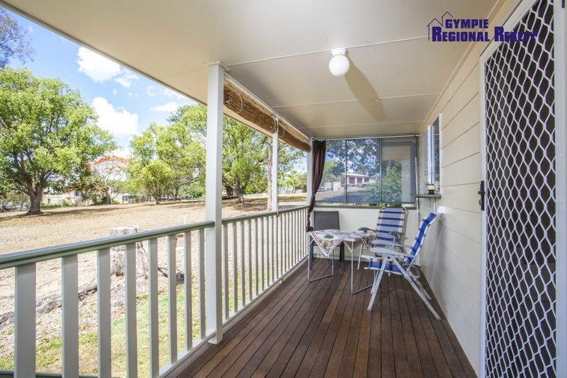 Photo - 4 Opal St , Southside QLD 4570 - Image 8