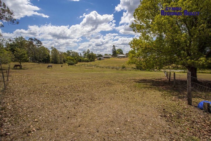 Photo - 4 Opal St , Southside QLD 4570 - Image 9