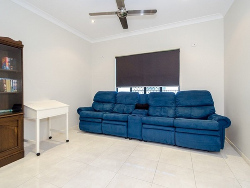 Photo - 4 Orana Avenue, Boyne Island QLD 4680 - Image 8