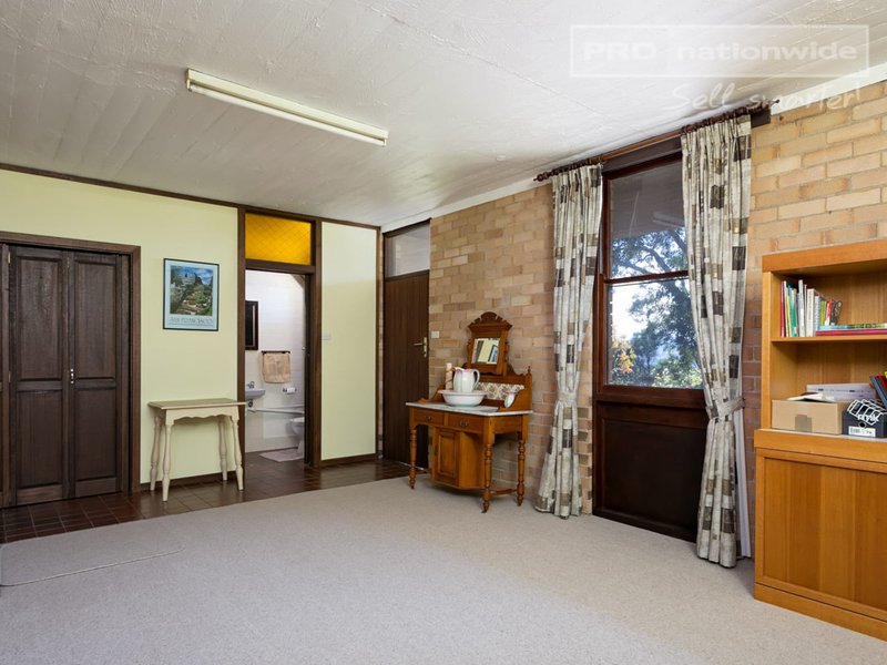 Photo - 4 Orana Crescent, Tumut NSW 2720 - Image 10