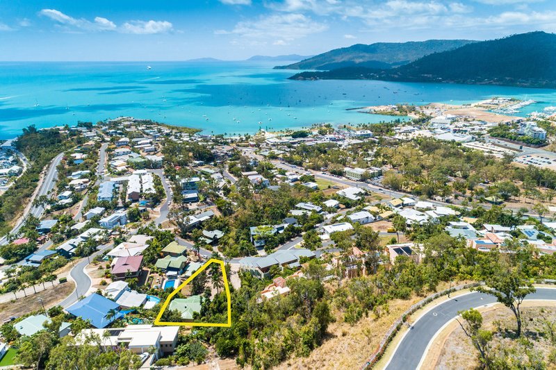 Photo - 4 Orana Street, Airlie Beach QLD 4802 - Image 2