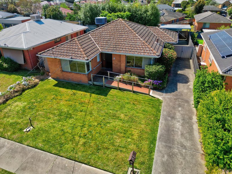 Photo - 4 Orchid Court, Lalor VIC 3075 - Image 2