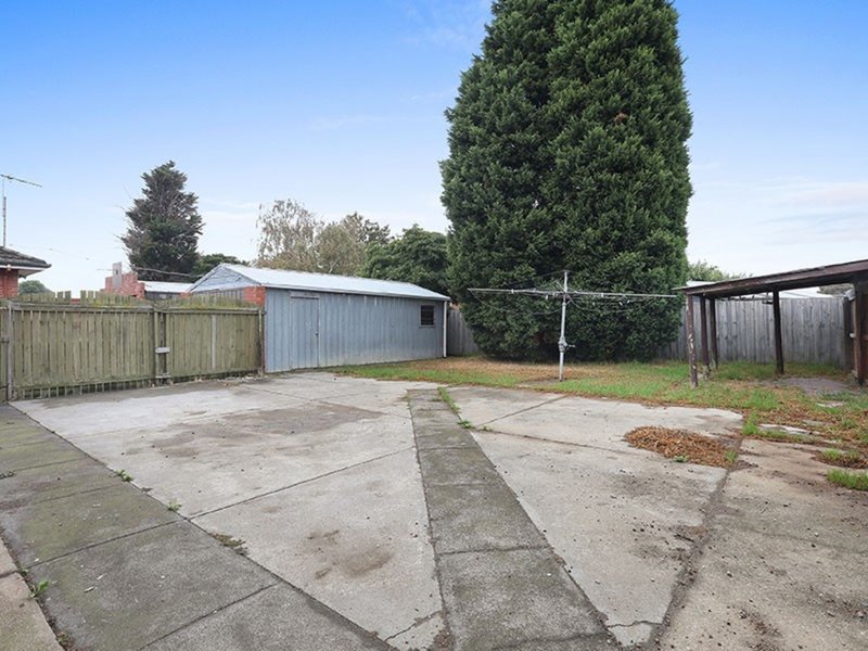 Photo - 4 Oregon Avenue, Corio VIC 3214 - Image 6