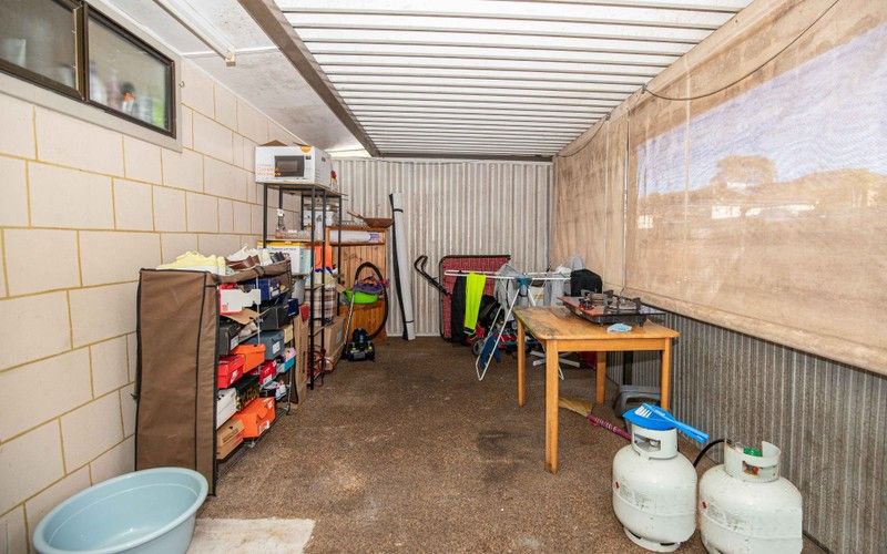 Photo - 4 Oregon Place, Gateshead NSW 2290 - Image 11