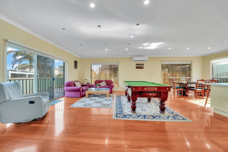 Photo - 4 Oregon Place, Mill Park VIC 3082 - Image 6