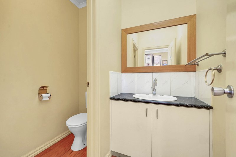 Photo - 4 Oregon Place, Mill Park VIC 3082 - Image 17