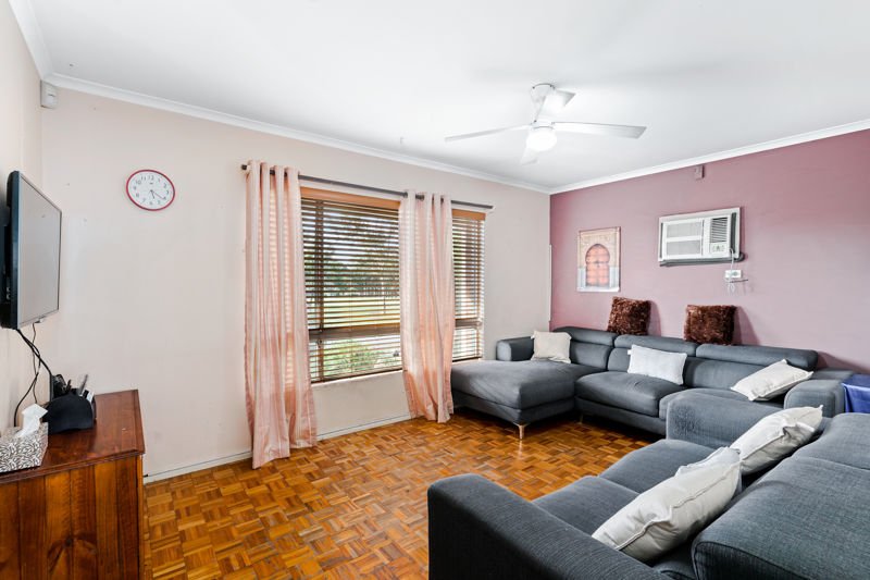 Photo - 4 Orinoco Close, Seven Hills NSW 2147 - Image 2