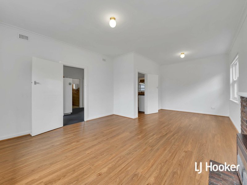 Photo - 4 Ormond Ave , Clearview SA 5085 - Image 4