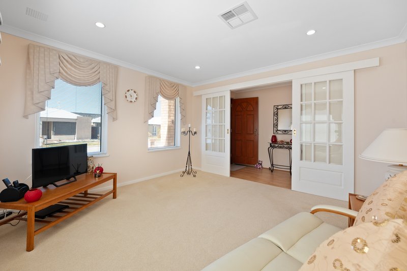 Photo - 4 Ortona Crescent, Secret Harbour WA 6173 - Image 6