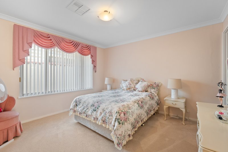 Photo - 4 Ortona Crescent, Secret Harbour WA 6173 - Image 15