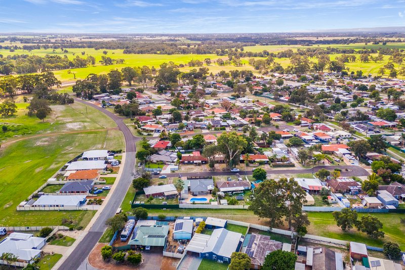 Photo - 4 Osmunda Place, Pinjarra WA 6208 - Image 29