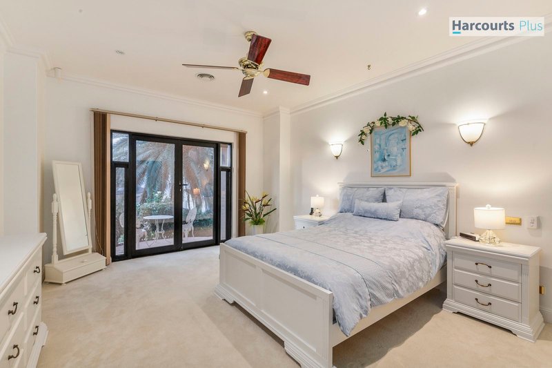 Photo - 4 Osprey Court, Hallett Cove SA 5158 - Image 12