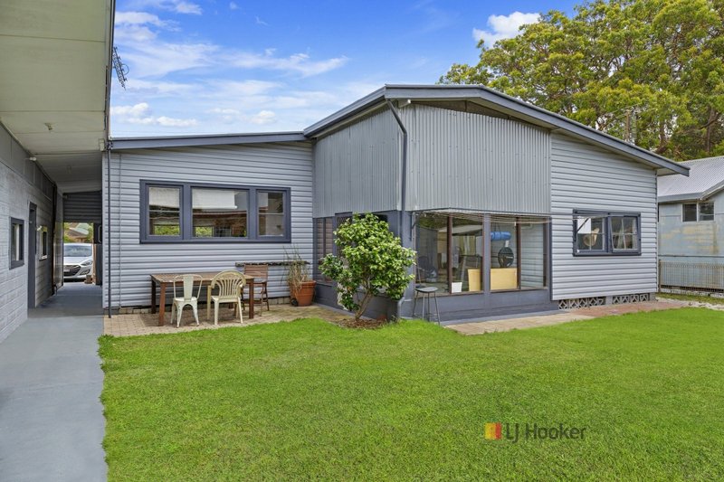 Photo - 4 Ourringo Street, Budgewoi NSW 2262 - Image 12