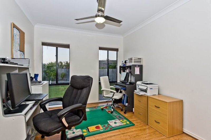 Photo - 4 Outlook Place, Narangba QLD 4504 - Image 12