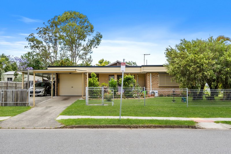 Photo - 4 Oval Street, Beenleigh QLD 4207 - Image 2