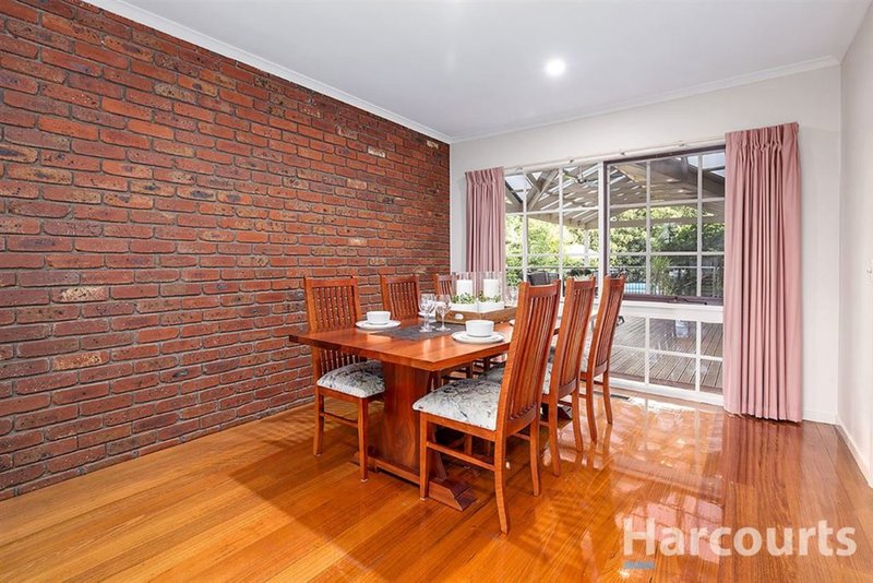 Photo - 4 Ovens Place, Rowville VIC 3178 - Image 5