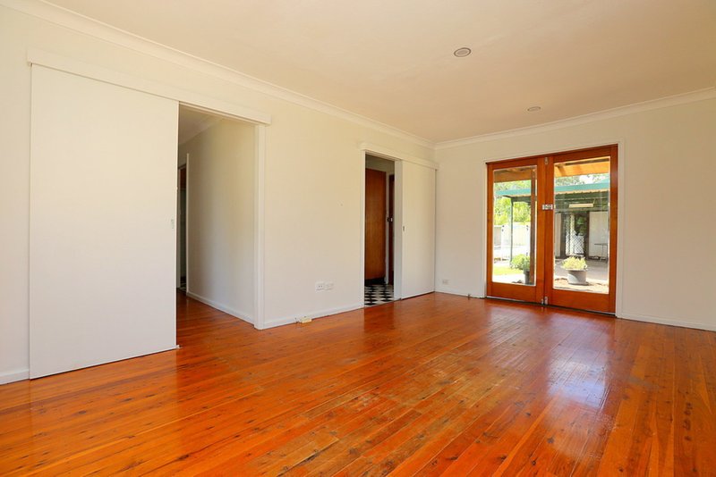 Photo - 4 Owen Road, Georges Hall NSW 2198 - Image 2